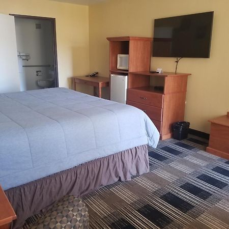 Oakridge Inn & Suites Εξωτερικό φωτογραφία