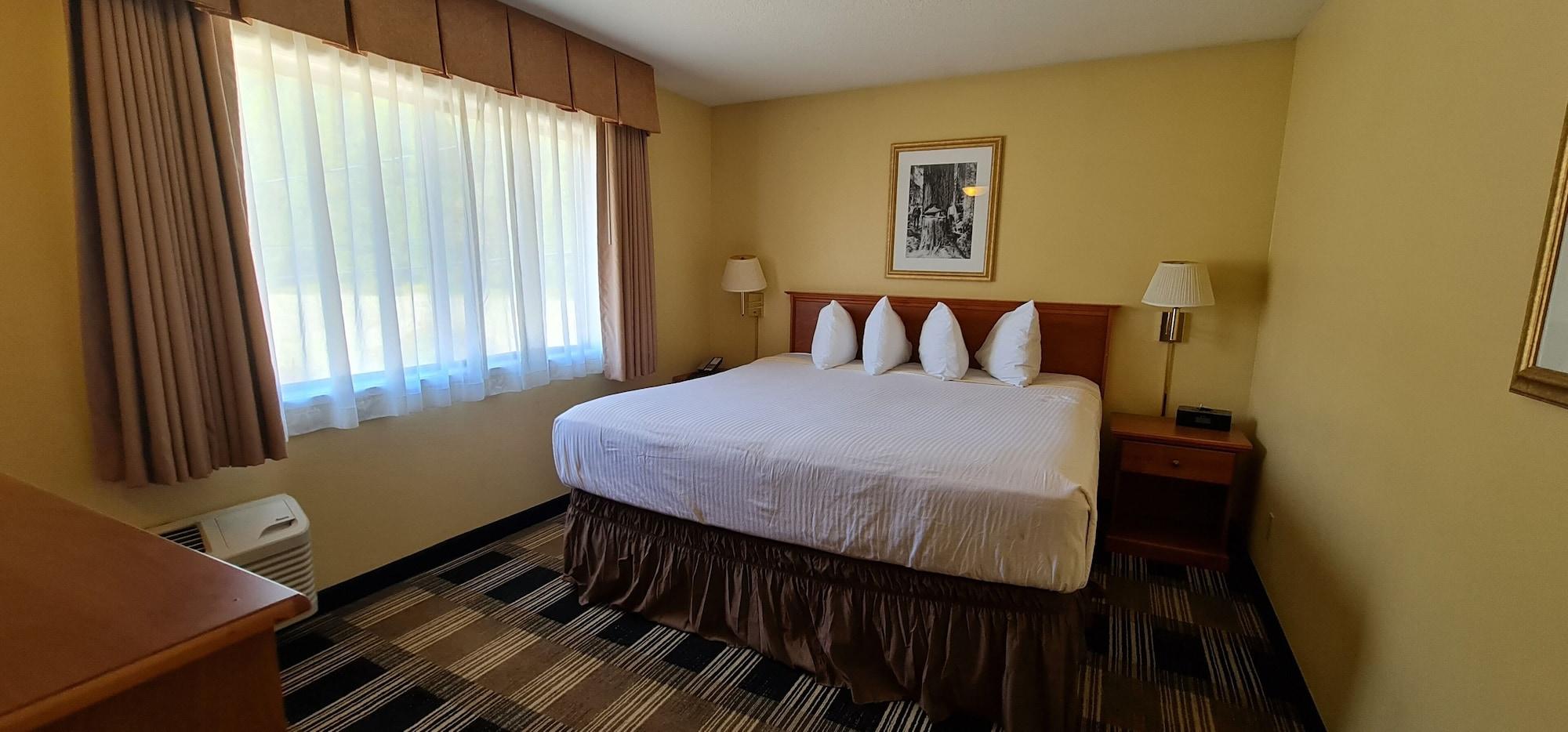 Oakridge Inn & Suites Εξωτερικό φωτογραφία