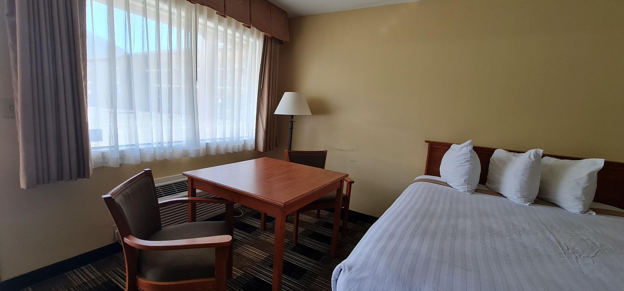 Oakridge Inn & Suites Εξωτερικό φωτογραφία