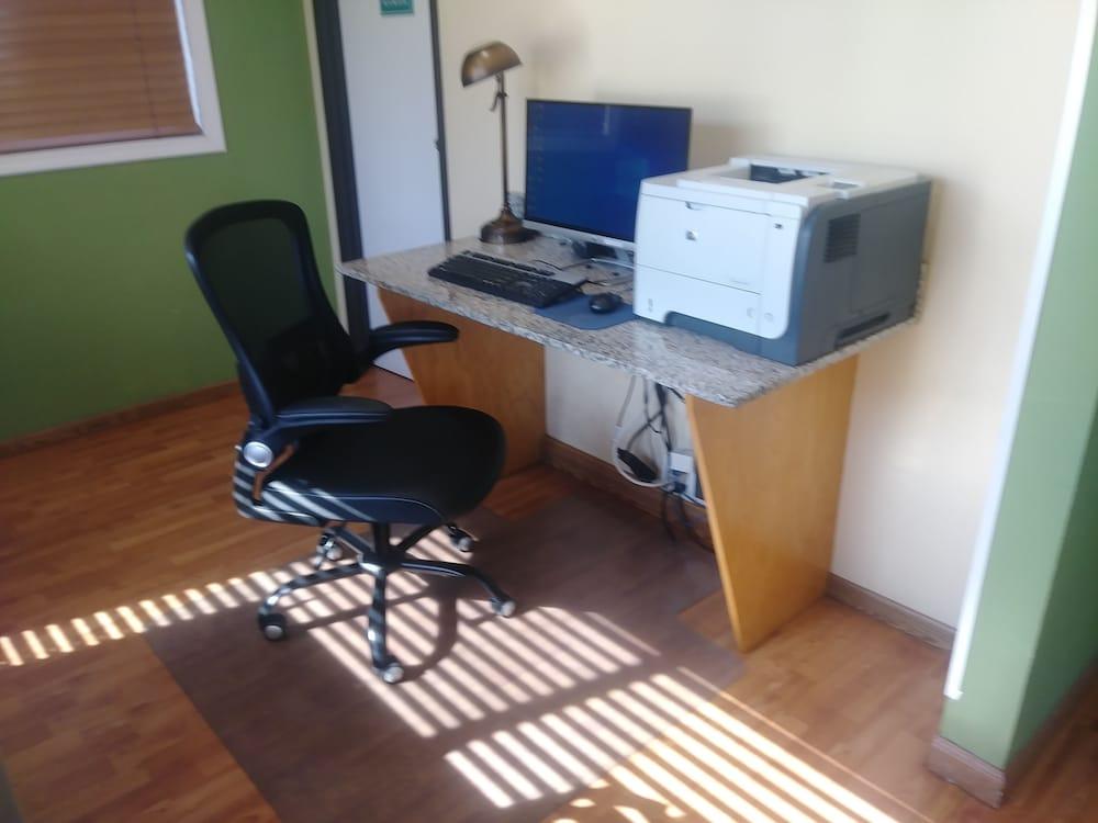 Oakridge Inn & Suites Εξωτερικό φωτογραφία