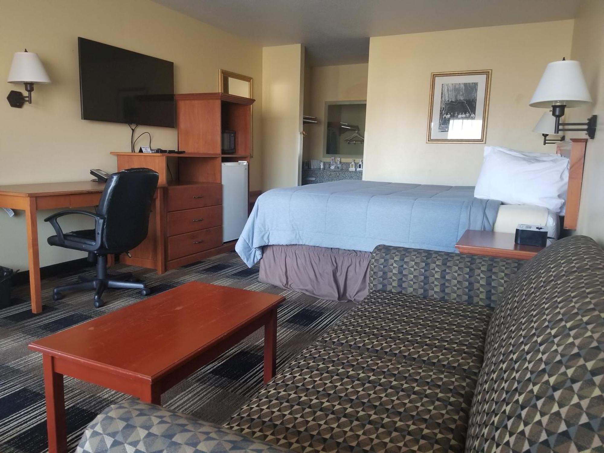 Oakridge Inn & Suites Εξωτερικό φωτογραφία
