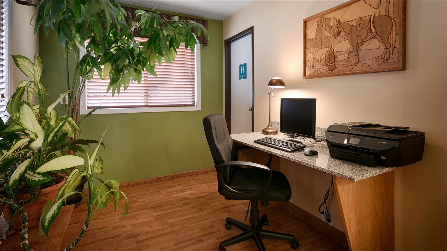Oakridge Inn & Suites Εξωτερικό φωτογραφία