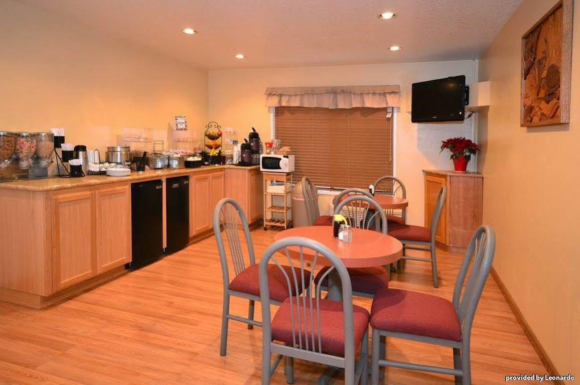 Oakridge Inn & Suites Εστιατόριο φωτογραφία